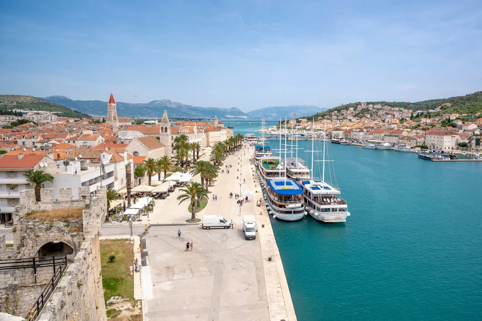 Split coast